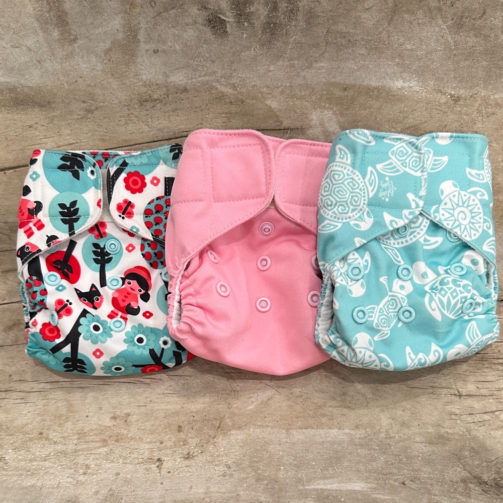 Lalabye Baby, NEWBORN size cloth diapers reusable. Hook and Loop *USED*